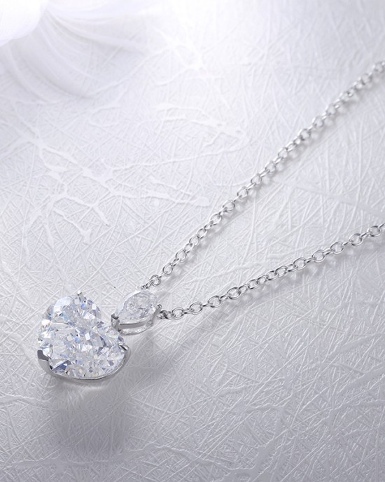 Ice cut heart type high carbon diamond