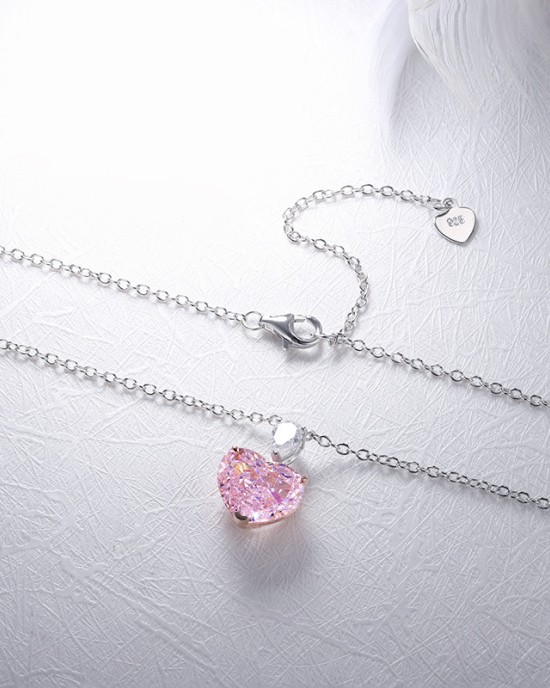 Ice cut heart type high carbon diamond