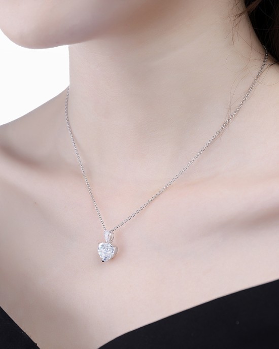 Ice cut heart type high carbon diamond